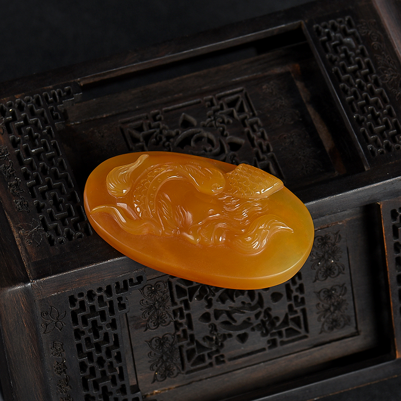 天然山料橙黄黄龙玉吊坠-红掌柜