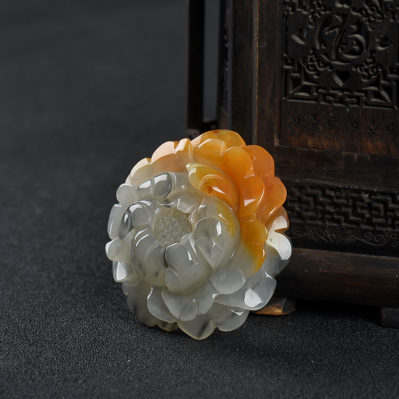 天然俏色黄龙玉国色天香吊坠-红掌柜