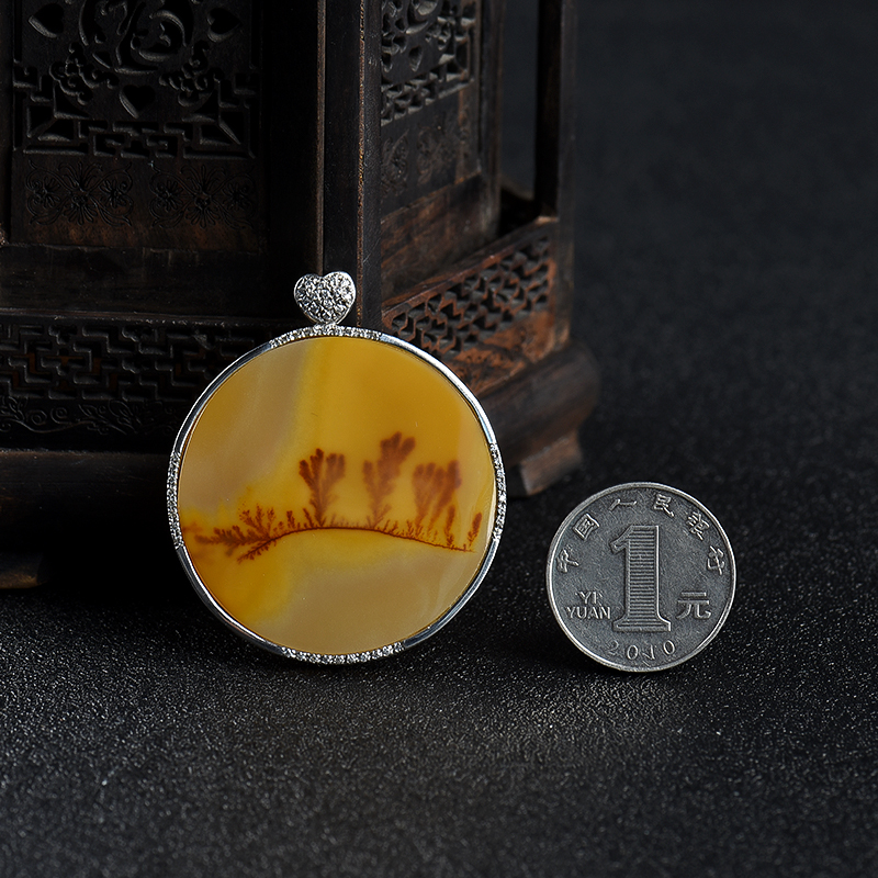 黄龙玉水草花吊坠-红掌柜