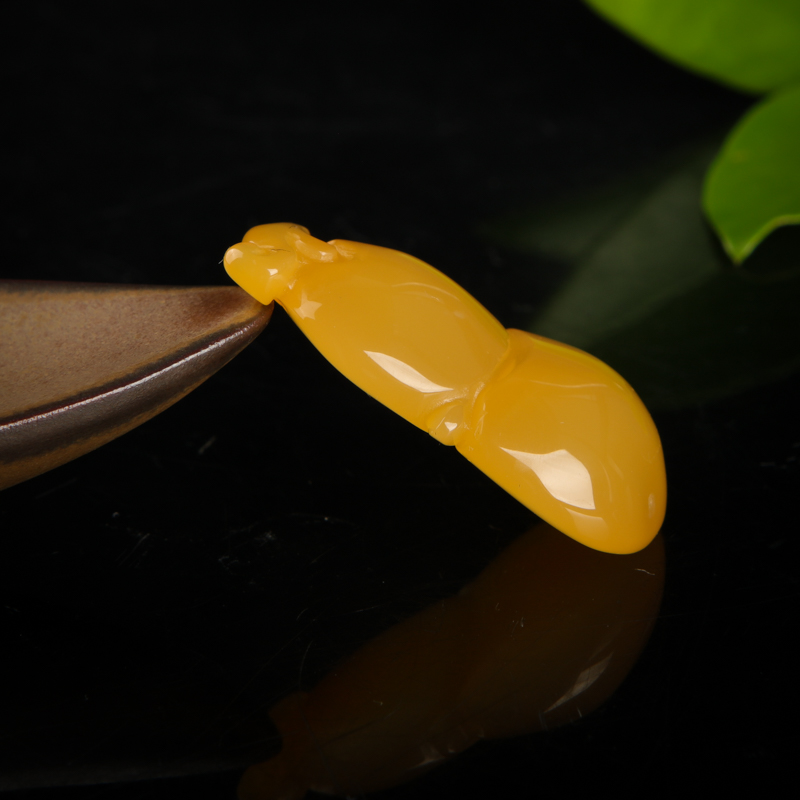 山料鸡油黄黄龙玉吊坠-红掌柜