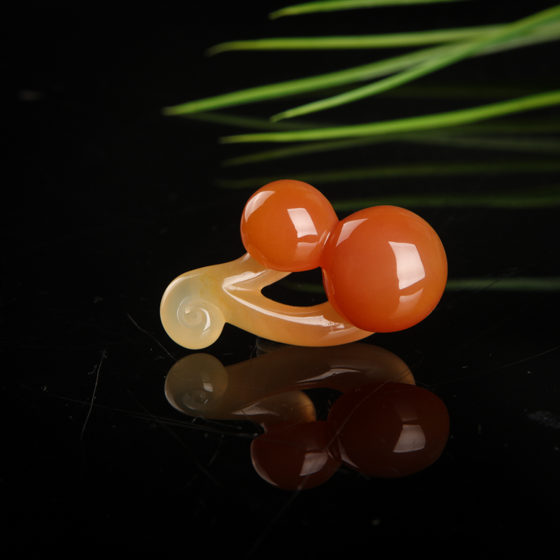 山料俏色黄龙玉蘑菇吊坠-红掌柜