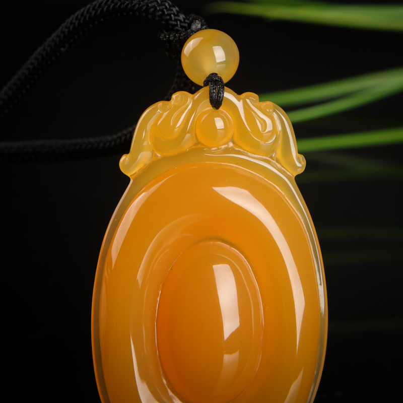 云南龙陵山料鸡油黄黄龙玉福贝吊坠-红掌柜