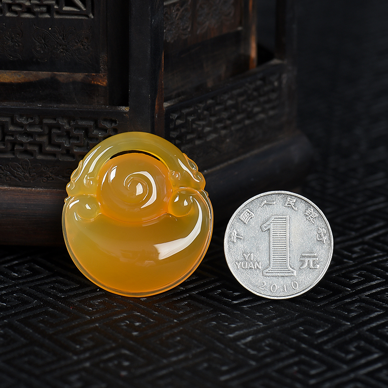 黄龙玉吊坠-红掌柜