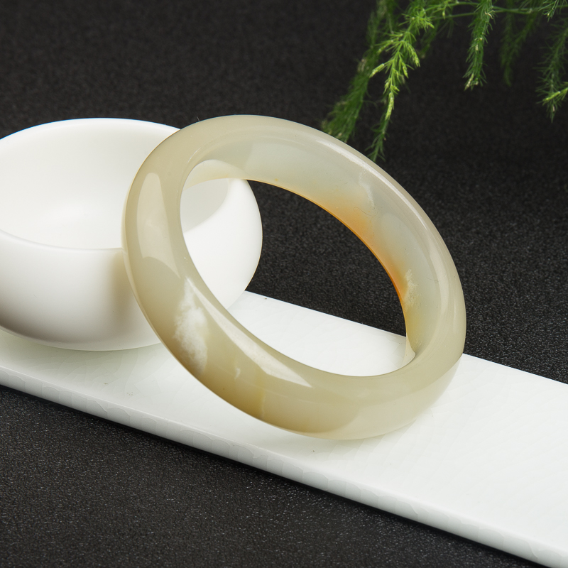 58mm浅黄黄龙玉手镯-红掌柜