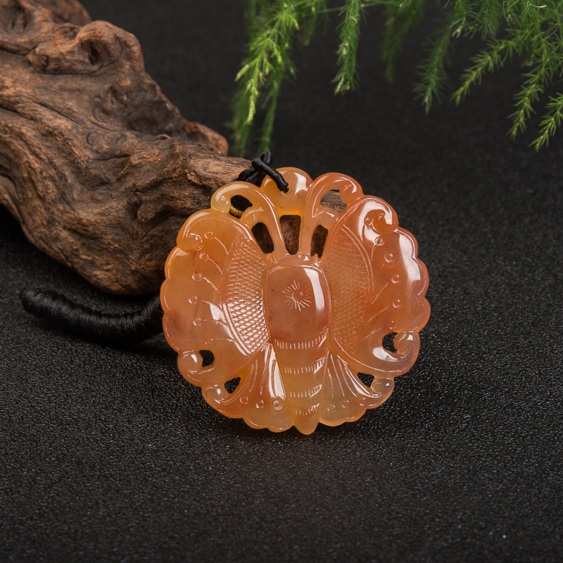 黄龙玉蝴蝶吊坠-红掌柜