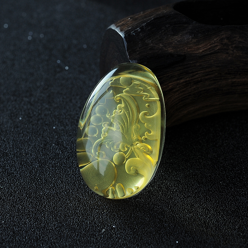 金珀蝴蝶挂坠-红掌柜