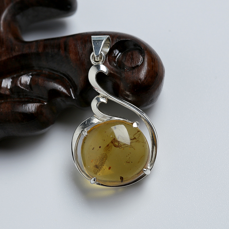 银镶琥珀吊坠-红掌柜
