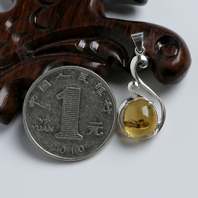 缅甸琥珀吊坠-红掌柜