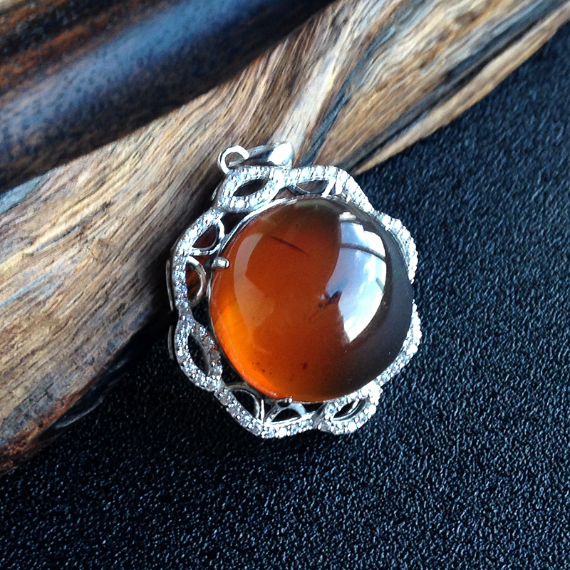 精品蚊子珀吊坠-红掌柜