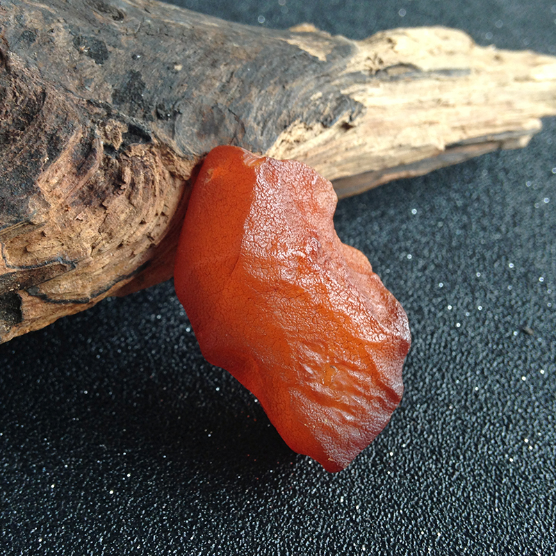 琥珀随形挂件 - 红掌柜珠宝