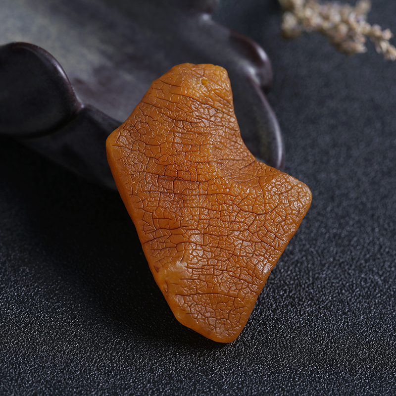 琥珀原石吊坠-红掌柜珠宝