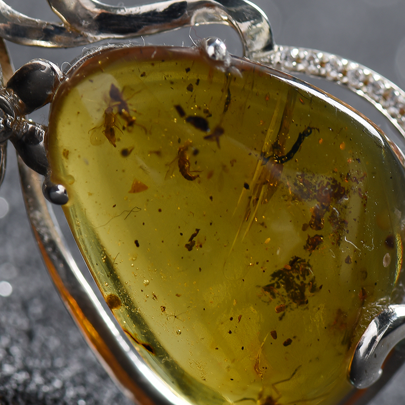 银镶琥珀吊坠 - 红掌柜