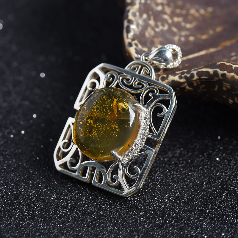 银镶天然琥珀吊坠-红掌柜