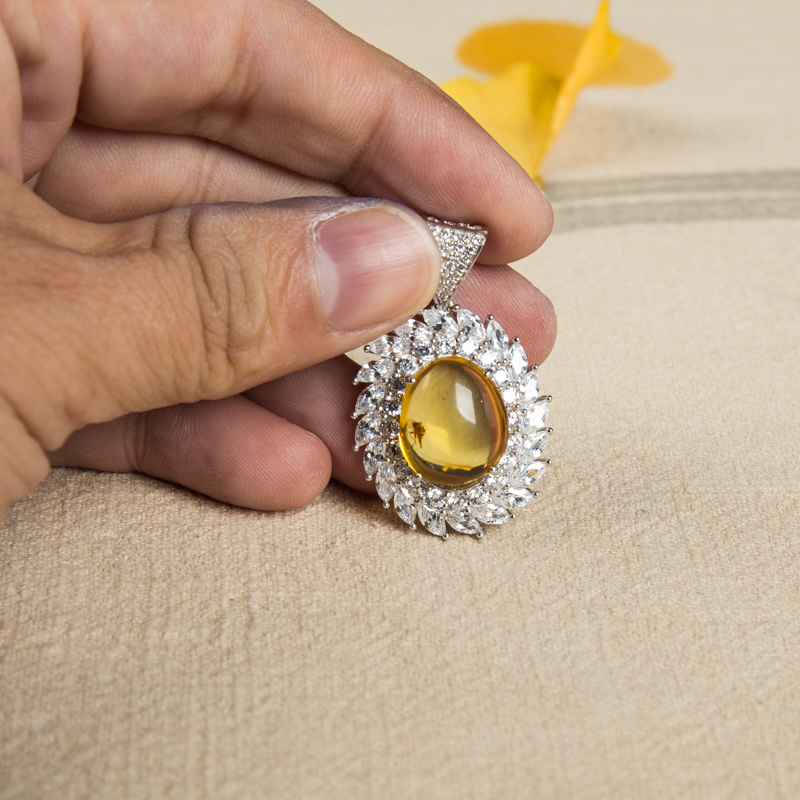 缅甸琥珀吊坠-红掌柜