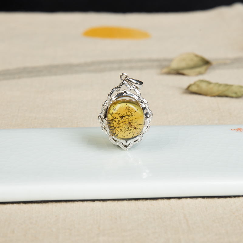 银镶琥珀吊坠-红掌柜