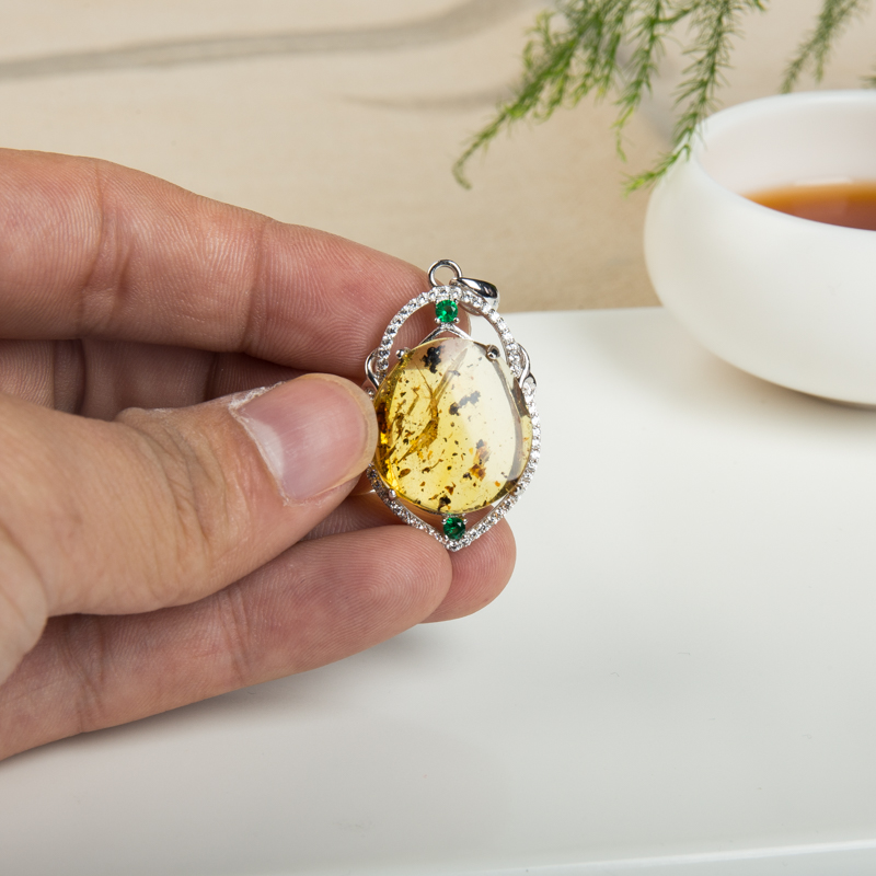 银镶缅甸天然琥珀吊坠-红掌柜