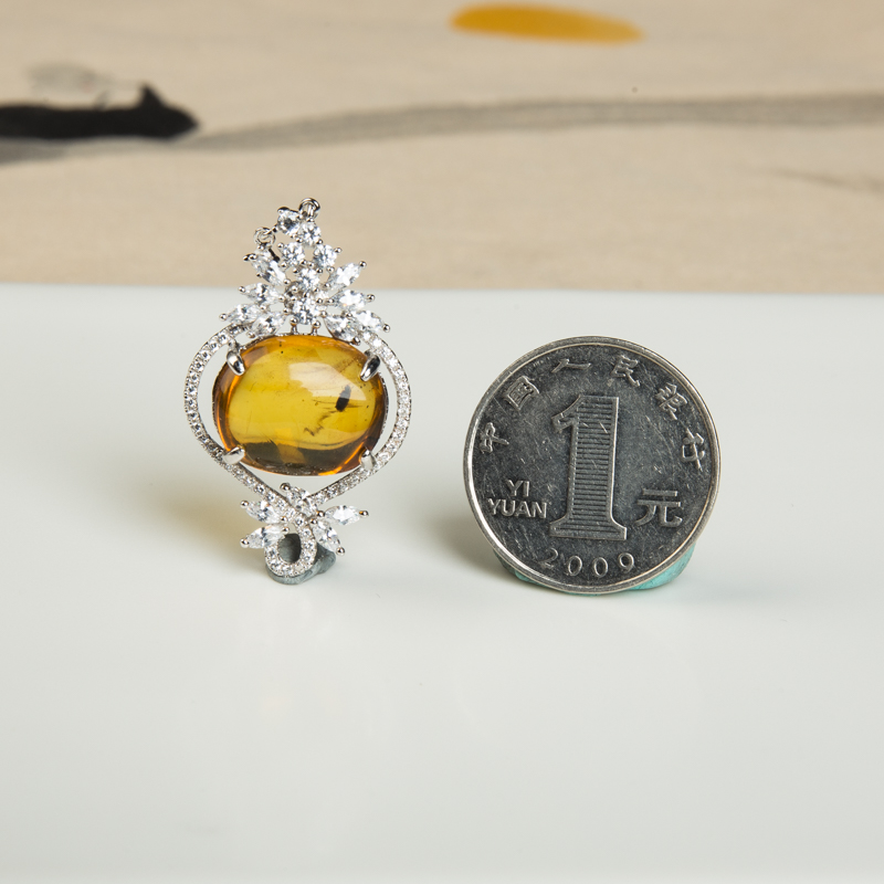 琥珀吊坠-红掌柜