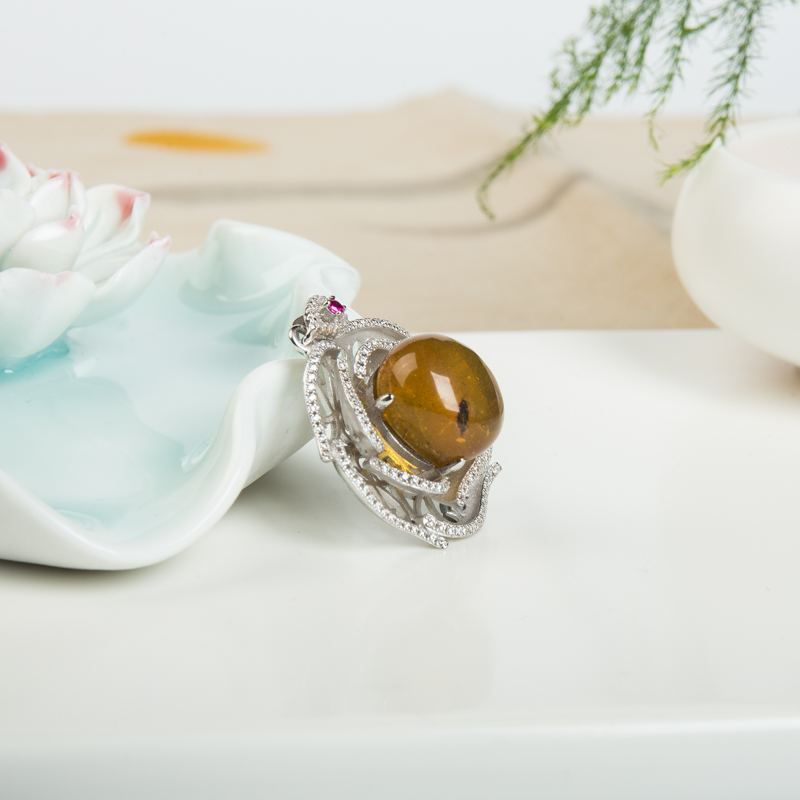 缅甸琥珀吊坠-红掌柜