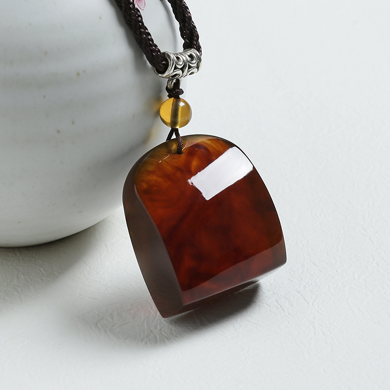 缅甸棕红琥珀挂件-红掌柜