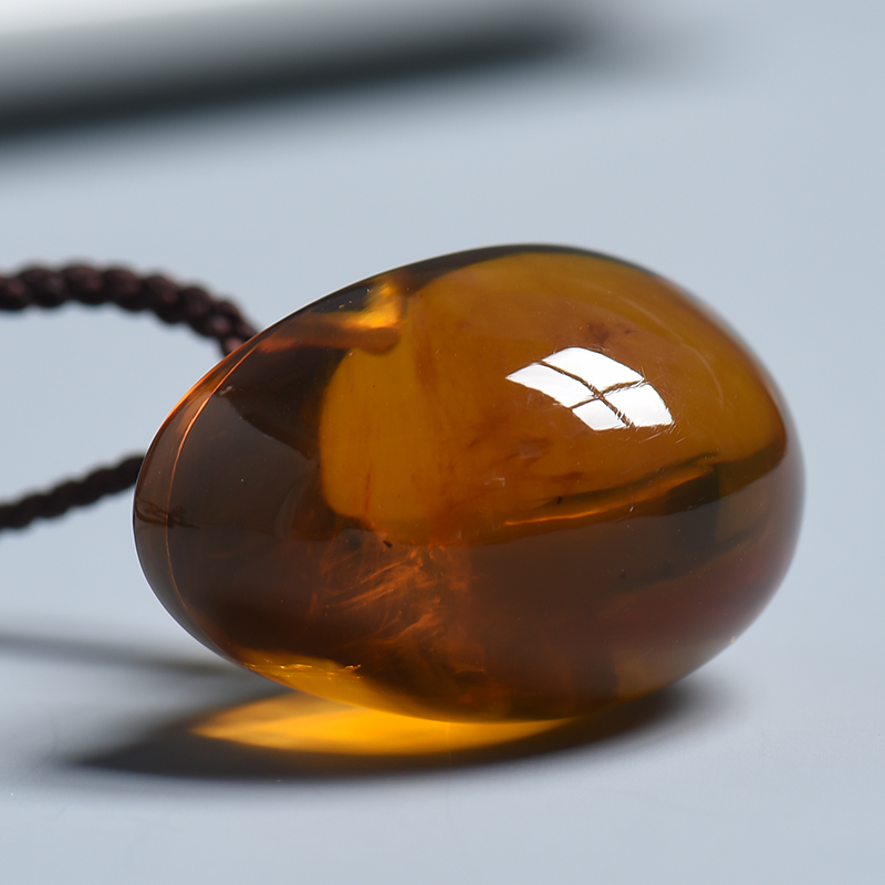 琥珀元宝吊坠 - 红掌柜