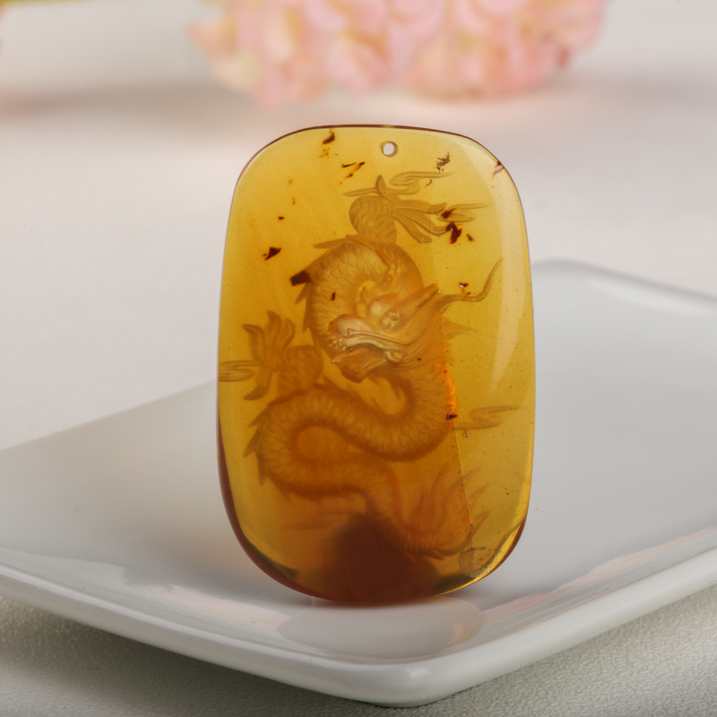金棕珀阴雕辰龙吊坠-红掌柜
