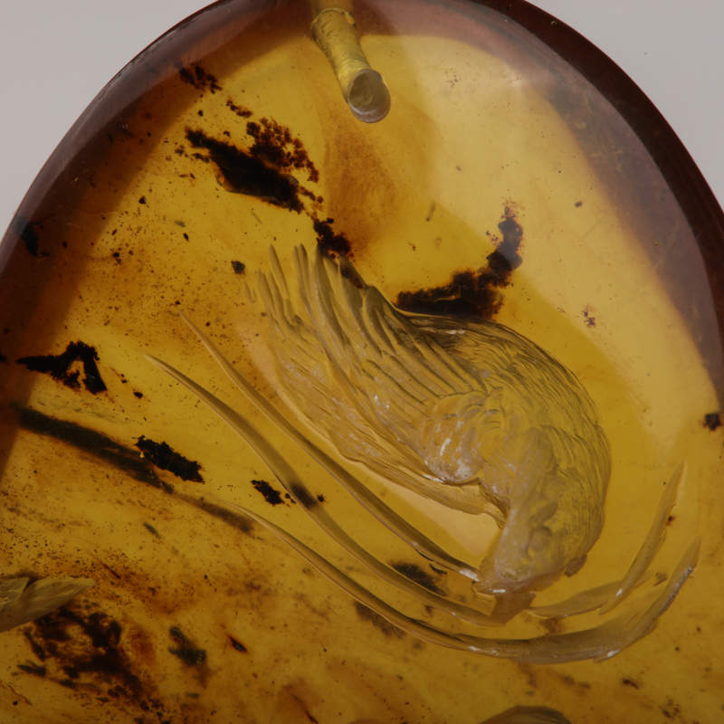 缅甸金棕珀阴雕鸳鸯吊坠-红掌柜