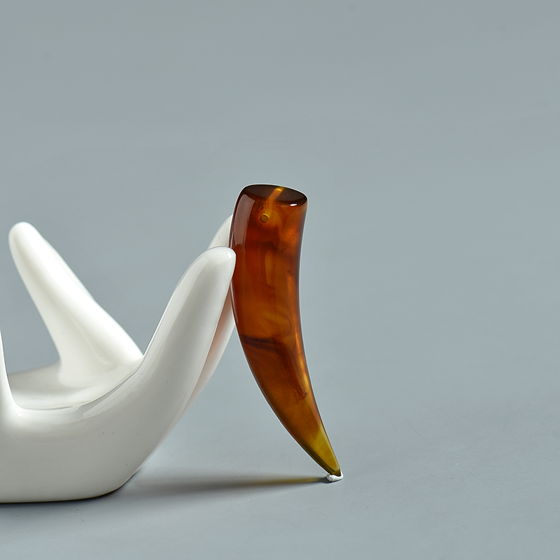 棕珀吊坠-红掌柜