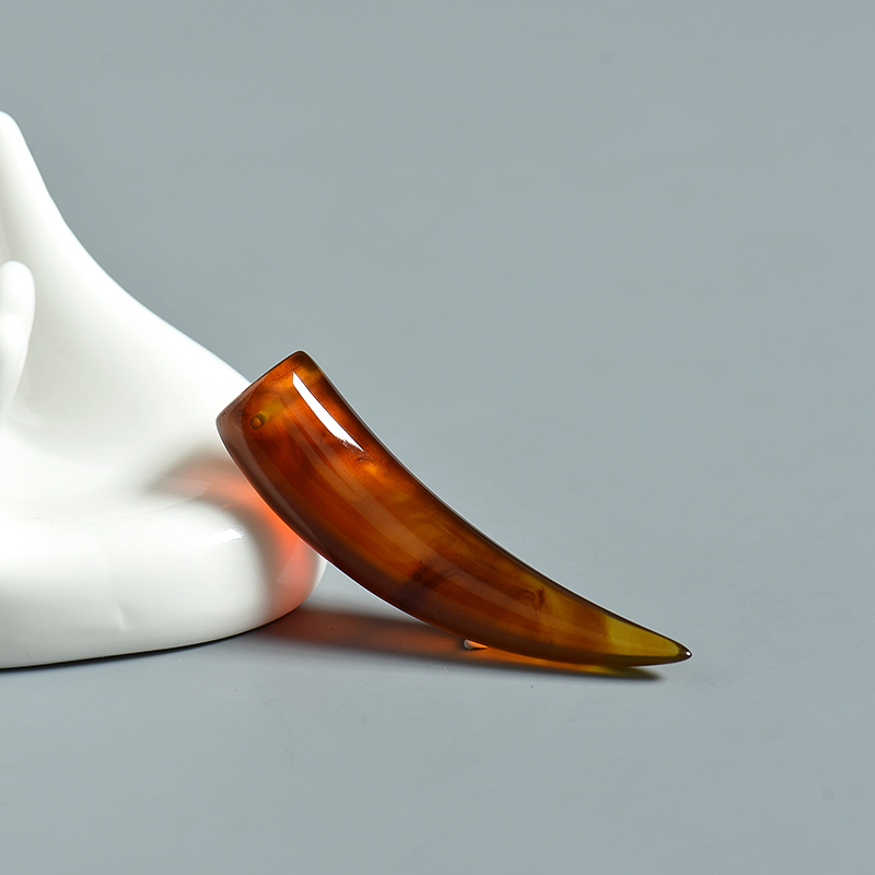 天然琥珀狼牙吊坠-红掌柜