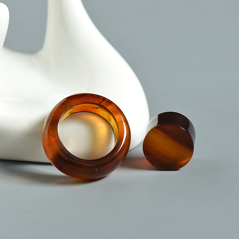 棕珀戒指-红掌柜