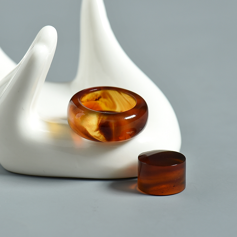 缅甸棕珀戒指-红掌柜