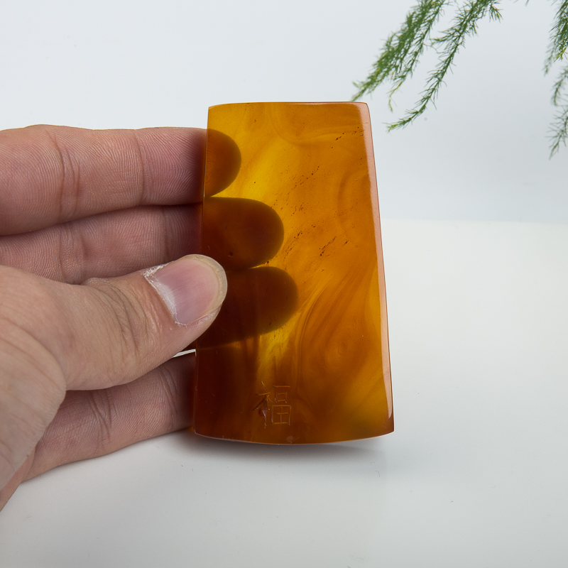 缅甸天然棕珀福牌吊坠-红掌柜