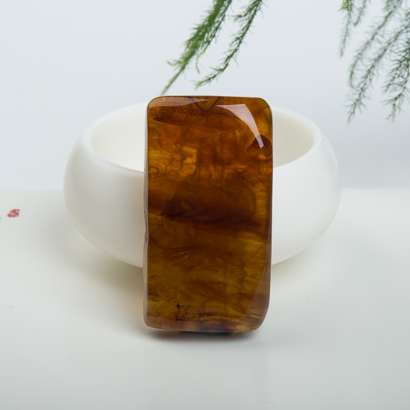 天然棕珀关羽吊坠-红掌柜