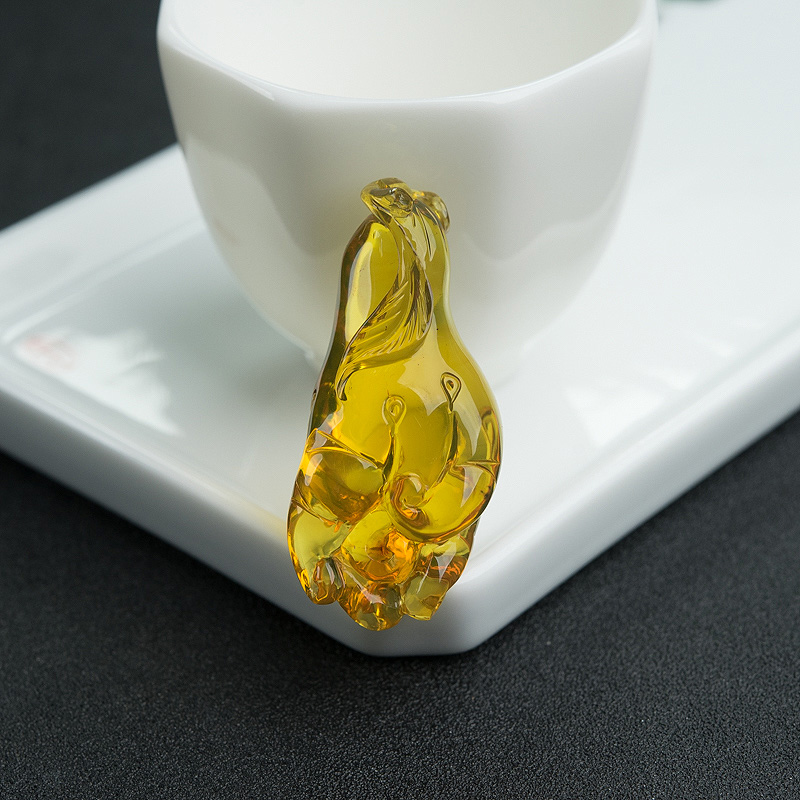 蓝珀吊坠-红掌柜