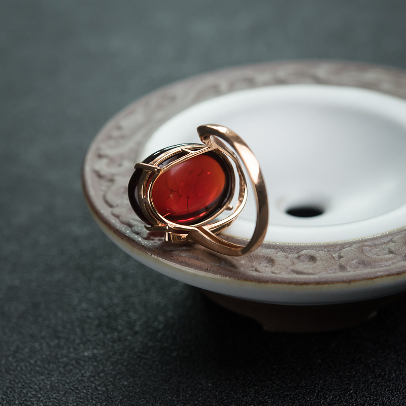 天然血珀戒指-红掌柜