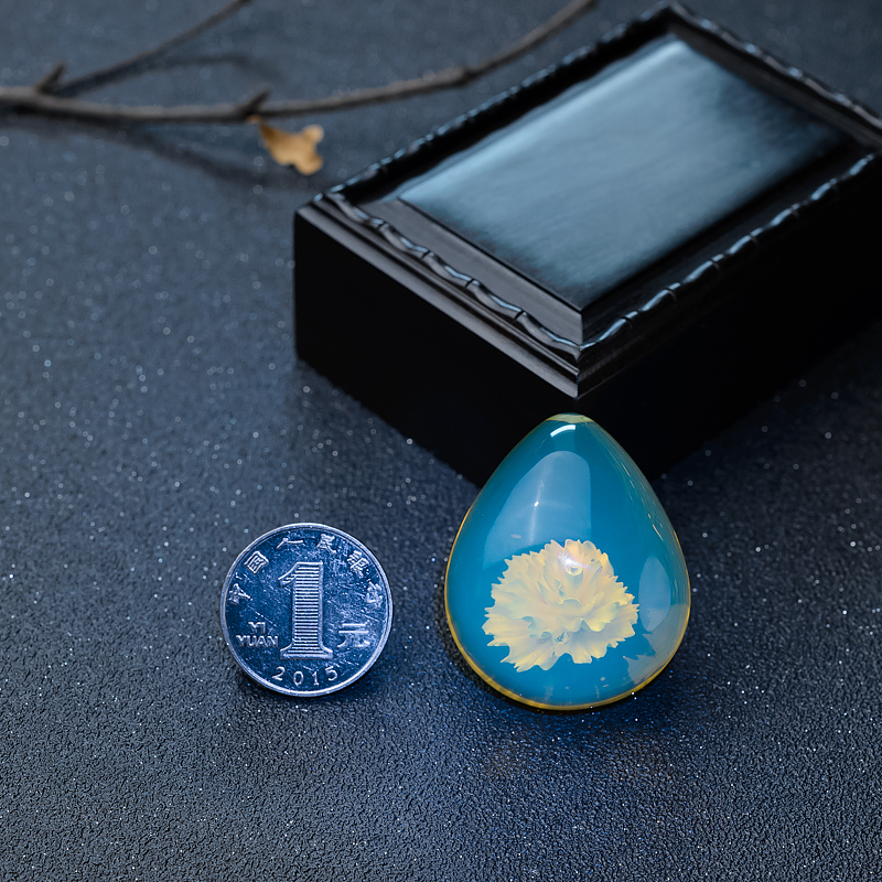 蓝珀吊坠-红掌柜