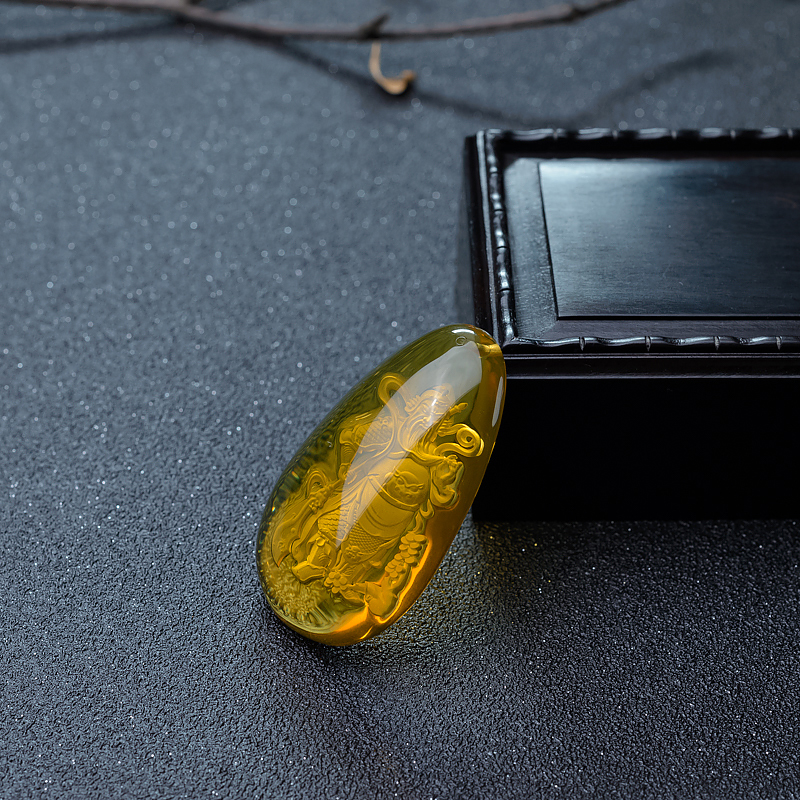 天然蓝珀关公吊坠-红掌柜