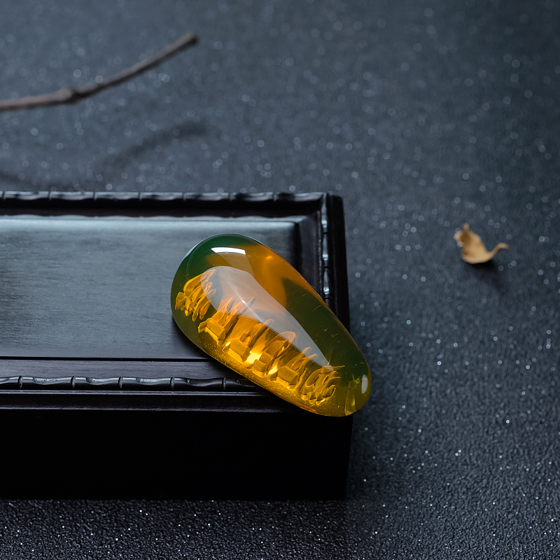 天然蓝珀吊坠-红掌柜