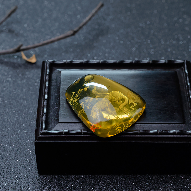 蓝珀松鹤延年吊坠-红掌柜