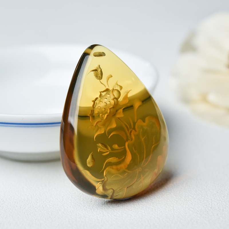 蓝珀吊坠-红掌柜