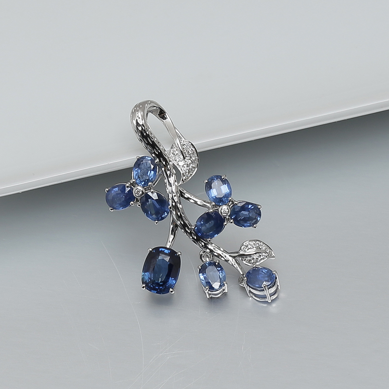 天然无烧18K白金镶钻蓝宝石吊坠-红掌柜