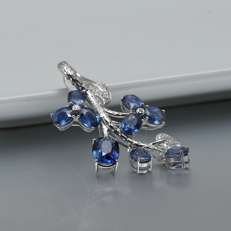 无烧18K白金镶钻蓝宝石吊坠-红掌柜