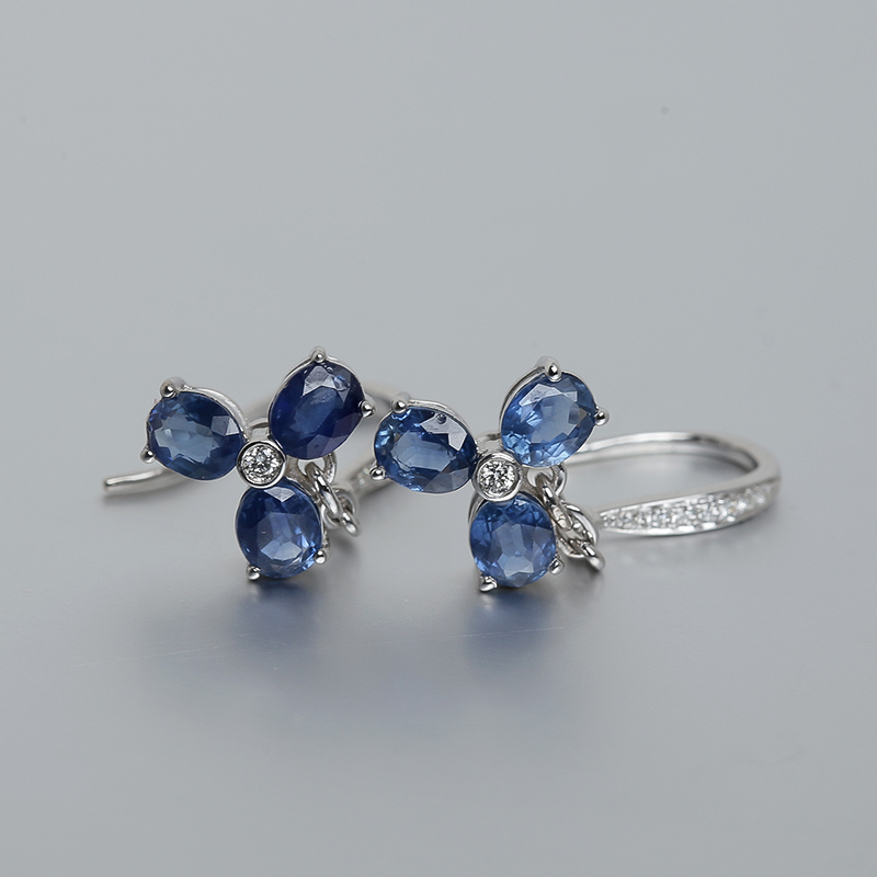 天然18K白金镶钻蓝宝石耳坠-红掌柜