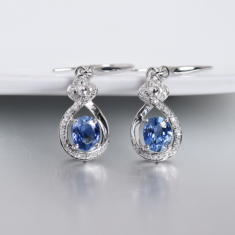 18K白金镶钻蓝宝石耳坠-红掌柜