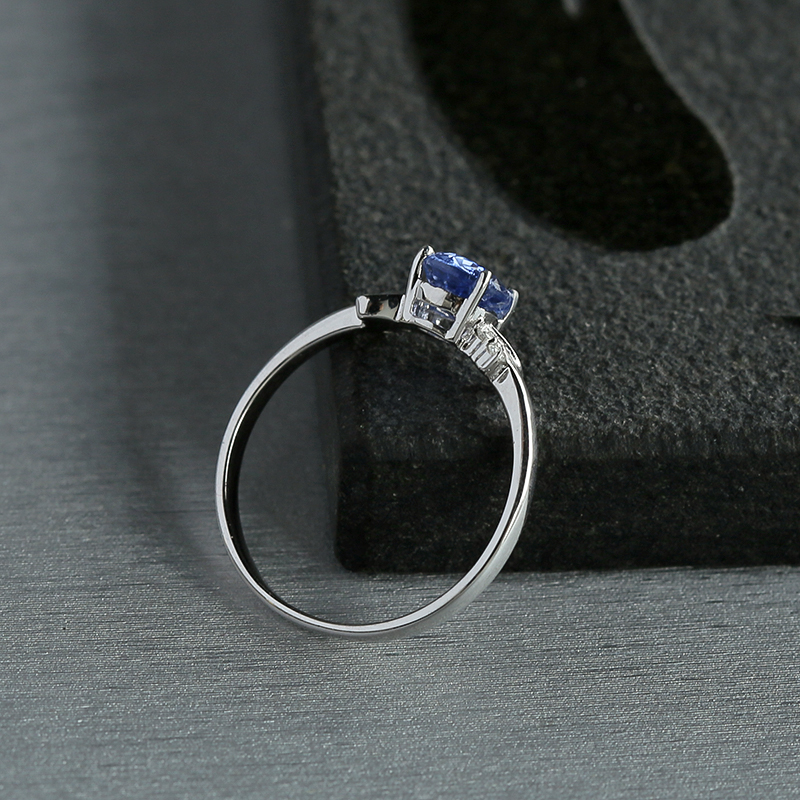 蓝宝石戒指-红掌柜