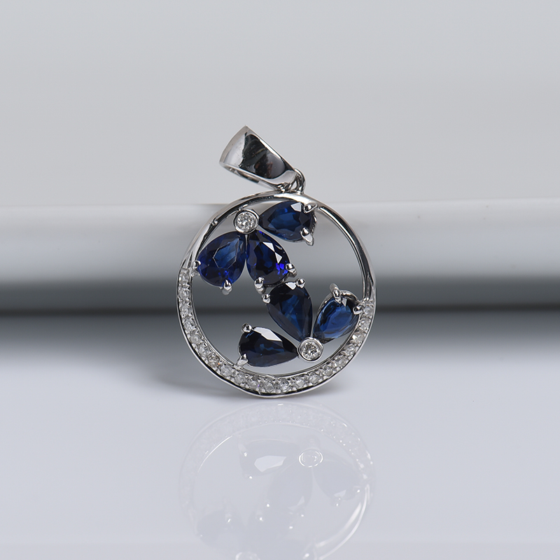 18k白金镶钻斯里兰卡蓝色蓝宝石刻面吊坠-红掌柜