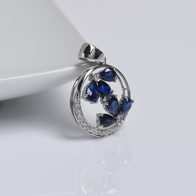 18k白金镶钻蓝色蓝宝石刻面吊坠-红掌柜