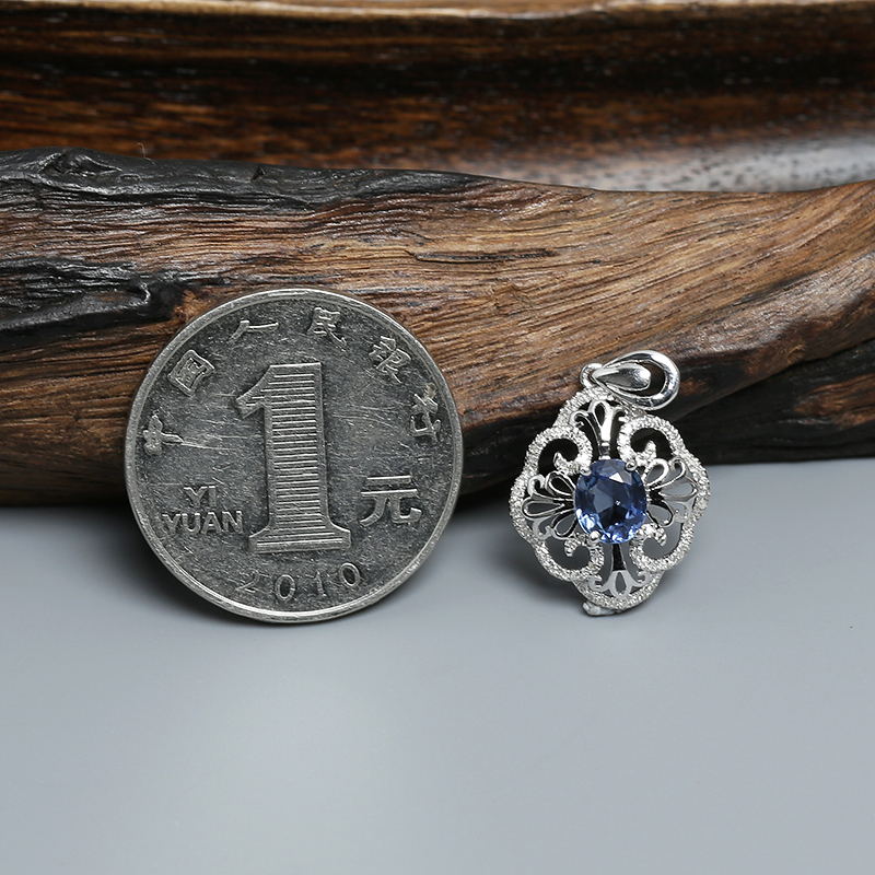 蓝色蓝宝石吊坠 - 红掌柜