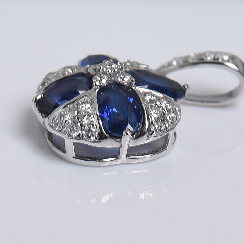 18k白金镶钻斯里兰卡蓝色蓝宝石吊坠-红掌柜