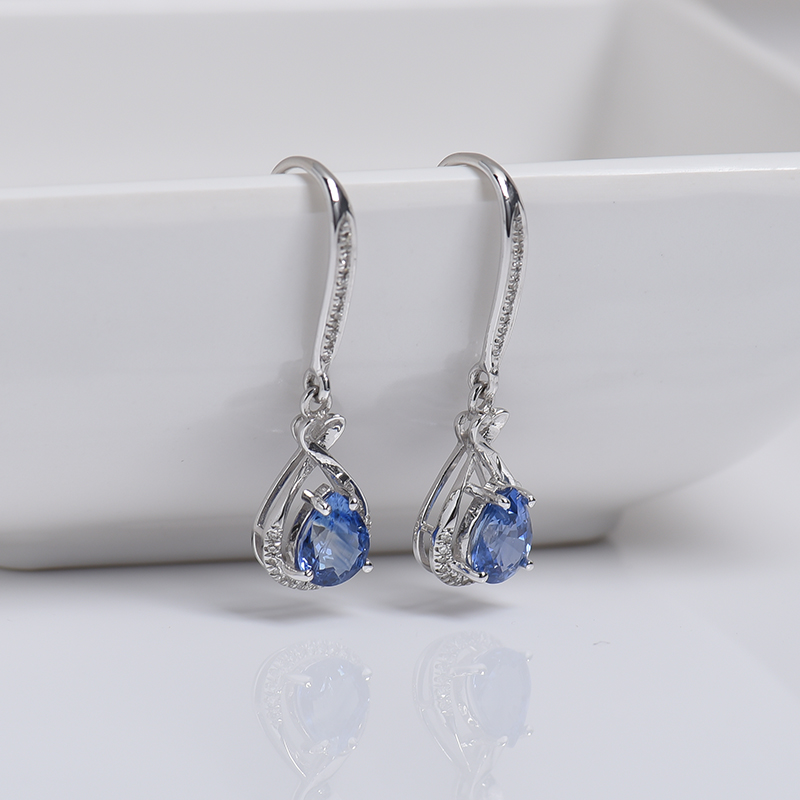 18k白金镶钻蓝色蓝宝石刻面耳坠-红掌柜