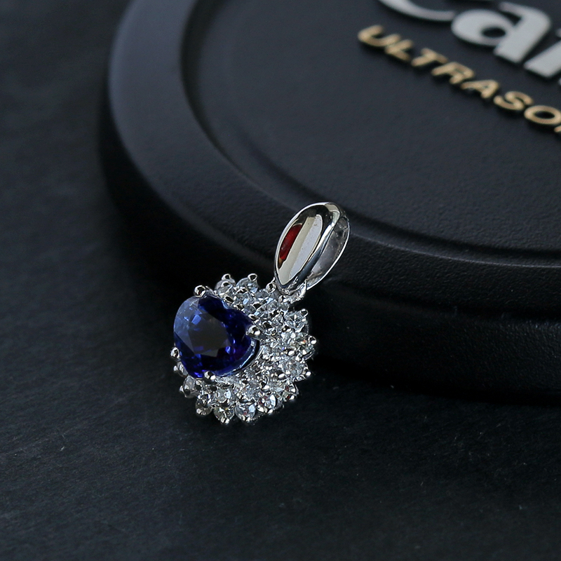 18K白金蓝宝石吊坠-红掌柜